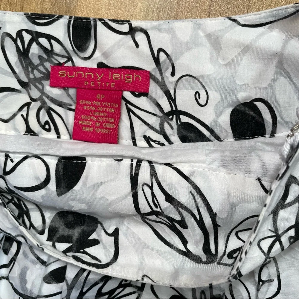Sunny Leigh Black and White Floral A-Line Skirt